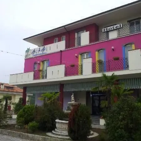 Miami Hotel 3*