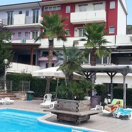 Miami Отель 3*
